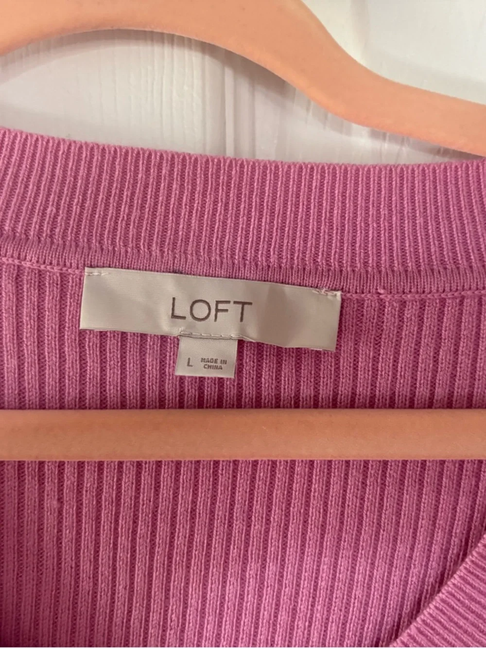 LOFT Rose Pink Ribbed Rounded V-Neck Sweater - Picture 2 of 4